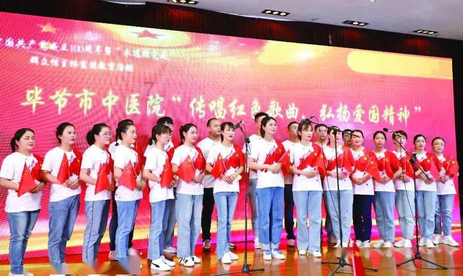 比比东双生武魂哪个更强?一招可以秒人,一招亦可重生