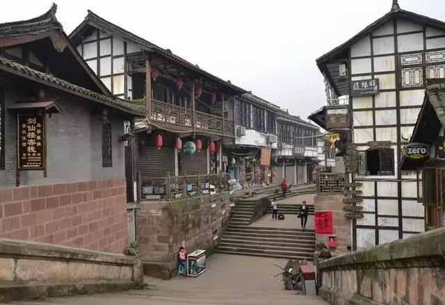 一个女生周末叫我去打本，我有点懵逼，她这是什么意思？？